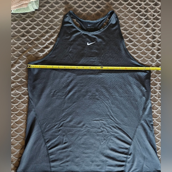 G175. Nike Pro Dri-Fit High Neck Running Singlet Tank in Black - Size XL - Picture 4 of 4